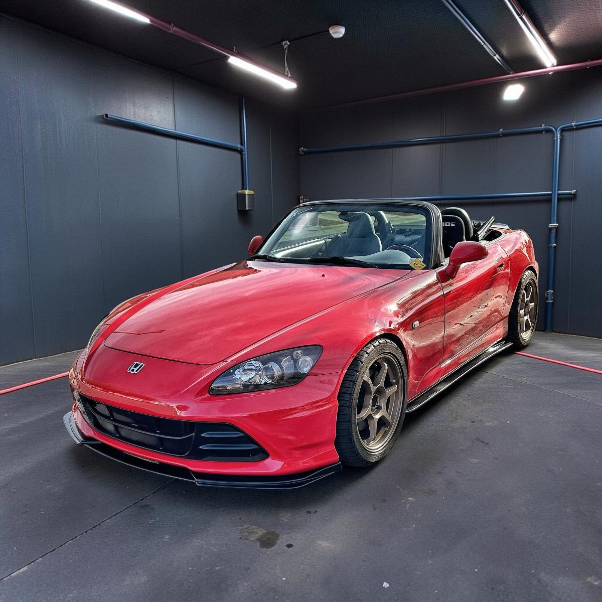 S2000
